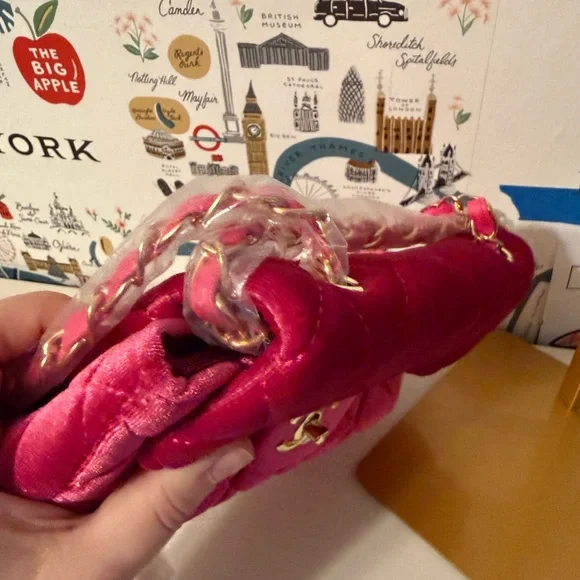 Pink velvet nwt quilted bag purse - Picture 3 of 10